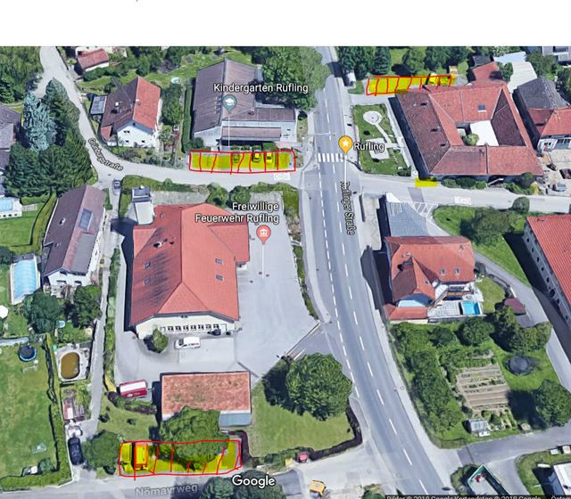 Parkmöglichkeiten auf Stellplätzen des Dorfstadls und der Stadtgemeinde